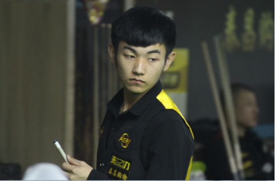 塞尔维亚队强势冲冠