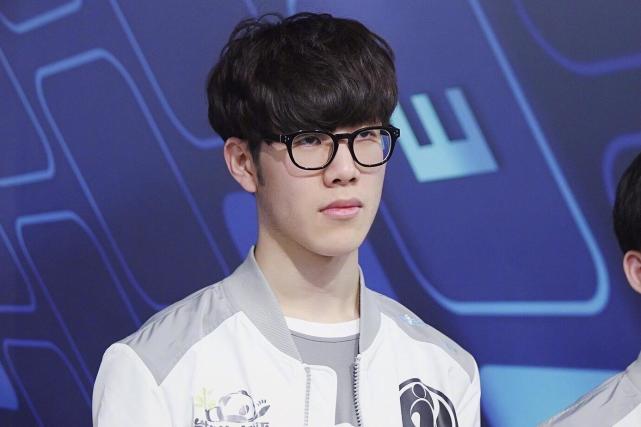 明天15：30主场收官，和传奇队长弗兰克说再见